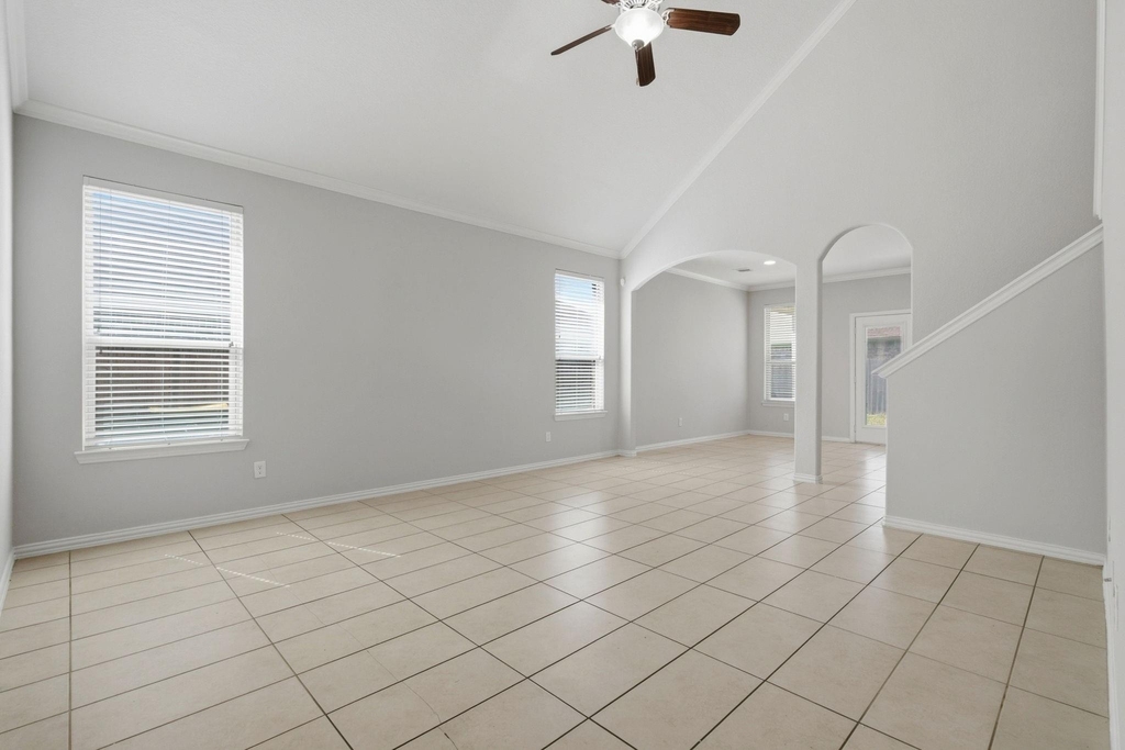 2261 Ivy Wall Drive - Photo 4