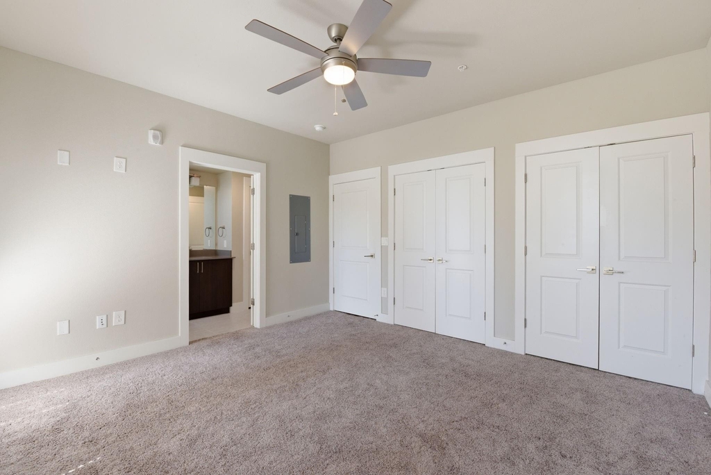 4819 Caroline Street - Photo 30