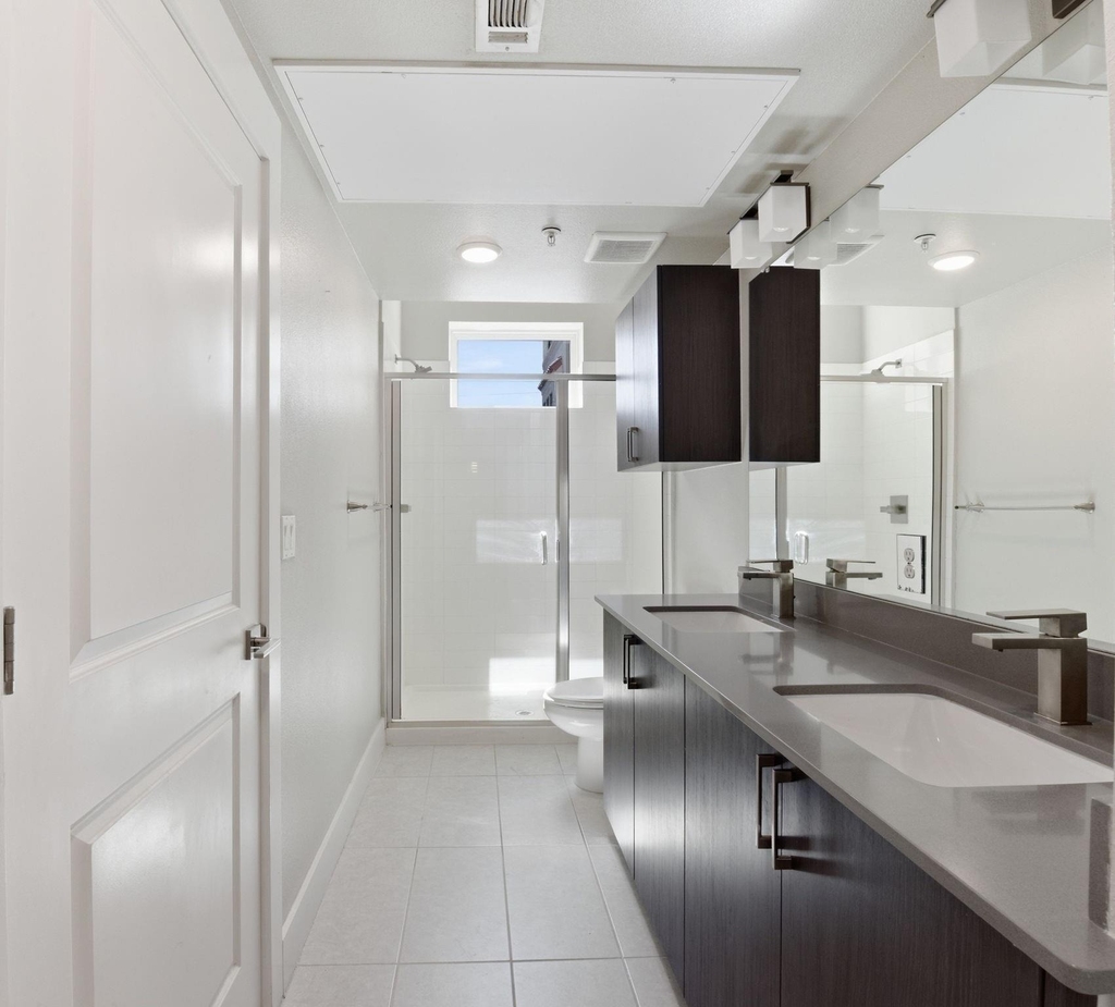 4819 Caroline Street - Photo 6