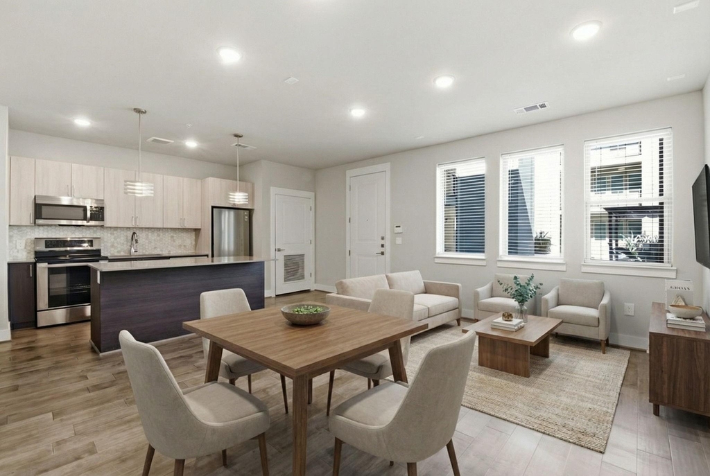4819 Caroline Street - Photo 1