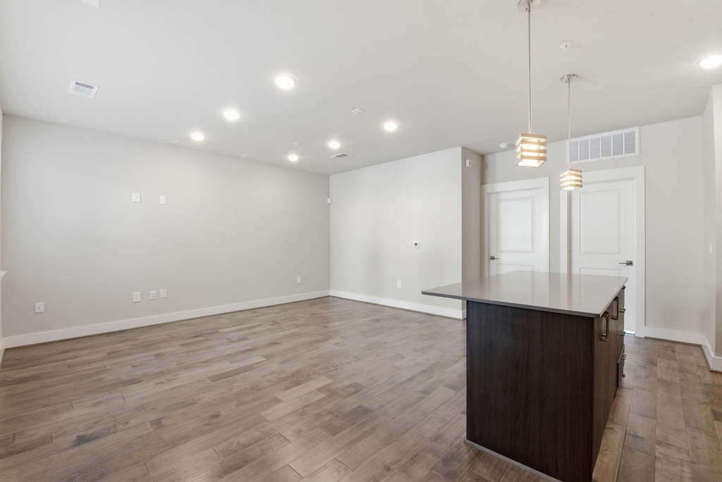 4819 Caroline Street - Photo 28