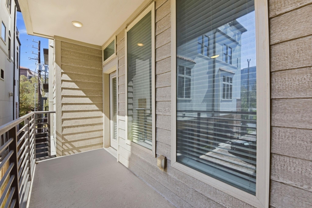4819 Caroline Street - Photo 7