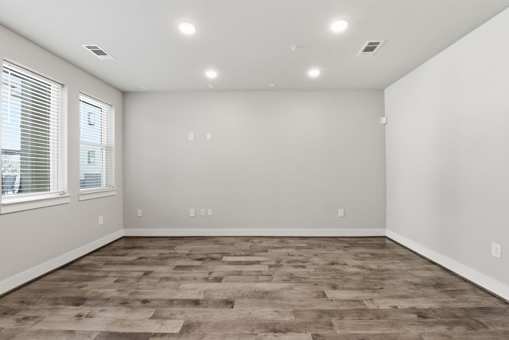 4819 Caroline Street - Photo 23