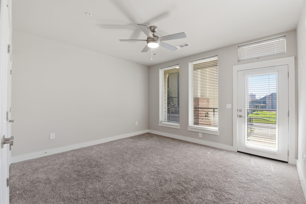 4819 Caroline Street - Photo 29