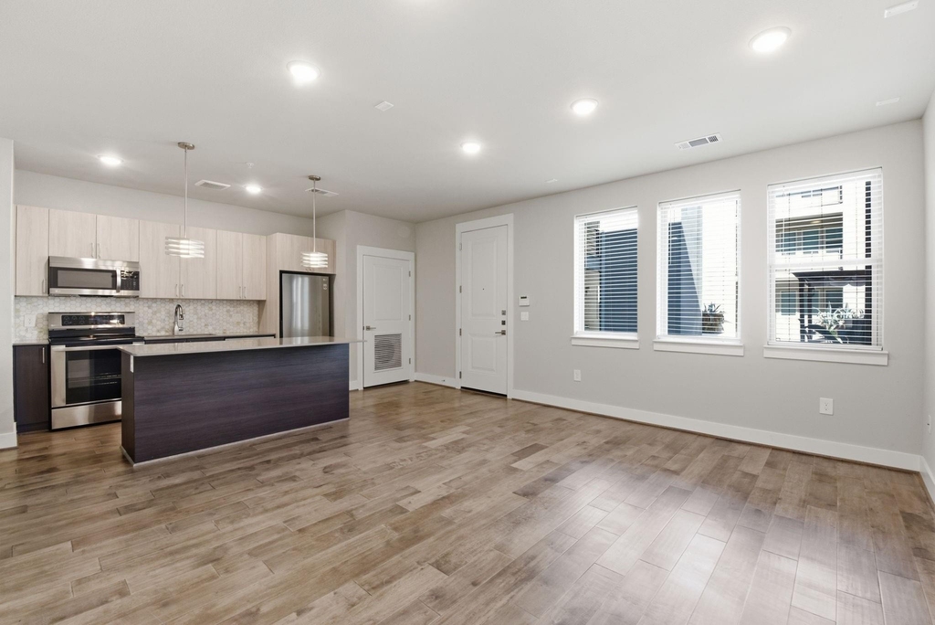 4819 Caroline Street - Photo 20