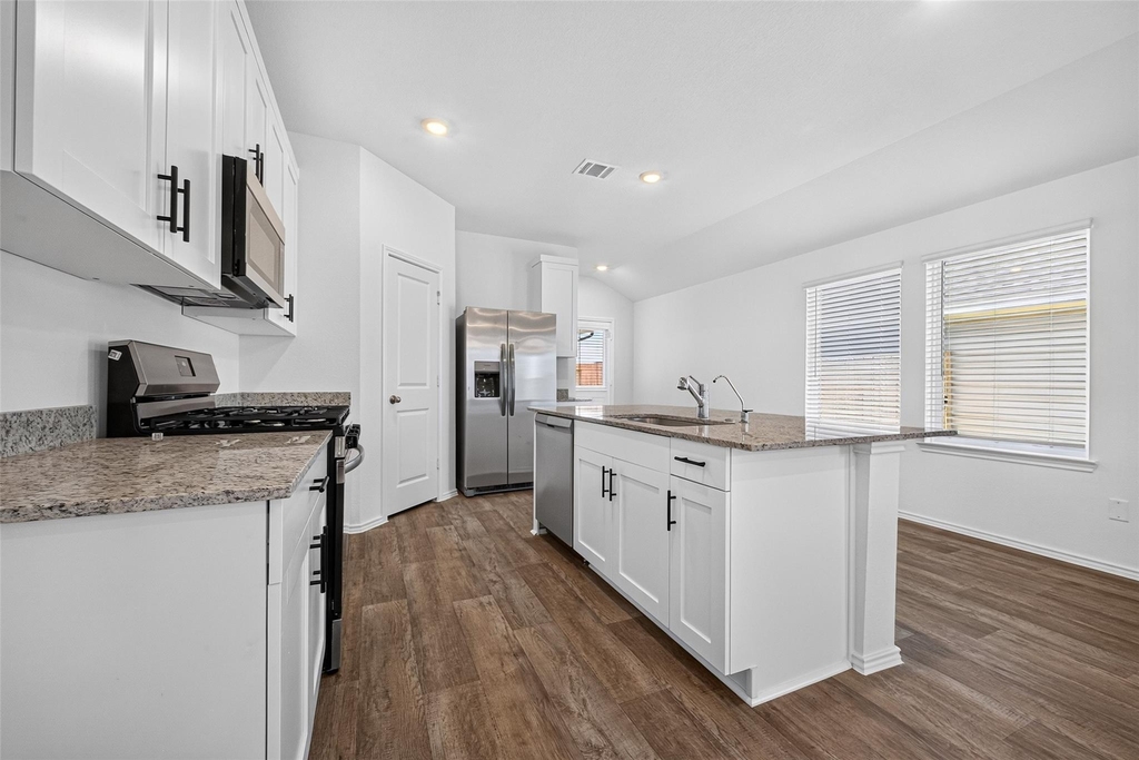 31214 Carmelas Landing Drive - Photo 13