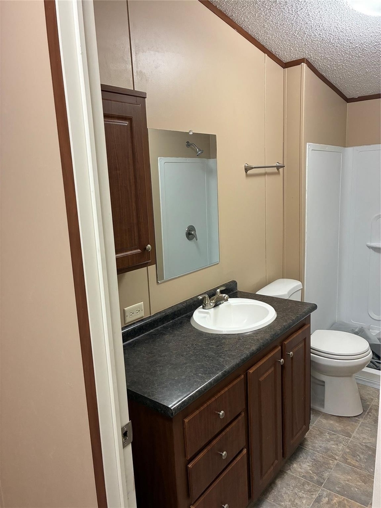112 Strawberry Road - Photo 5