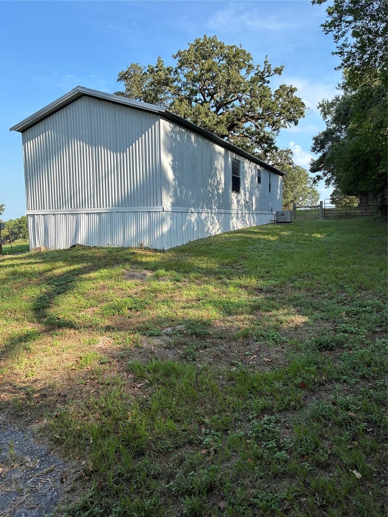 112 Strawberry Road - Photo 1