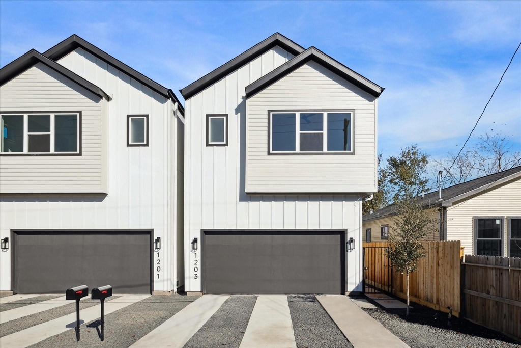 1203 E 27th Street - Photo 18