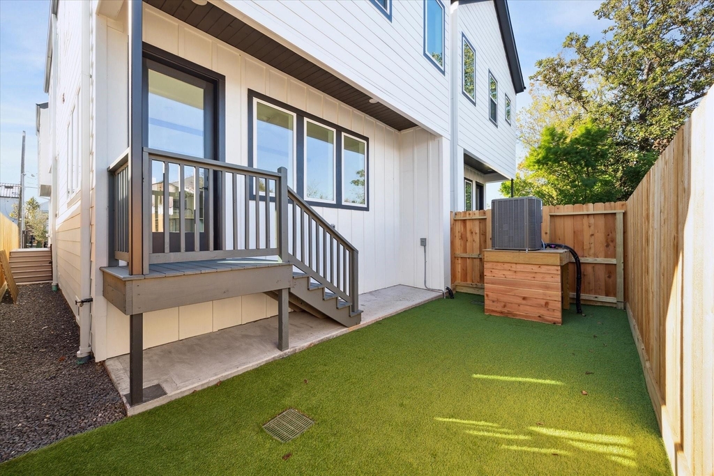 1203 E 27th Street - Photo 17