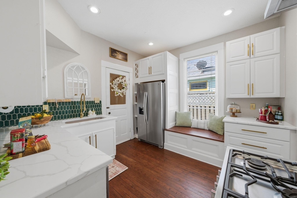 1001 Avenue K - Photo 10