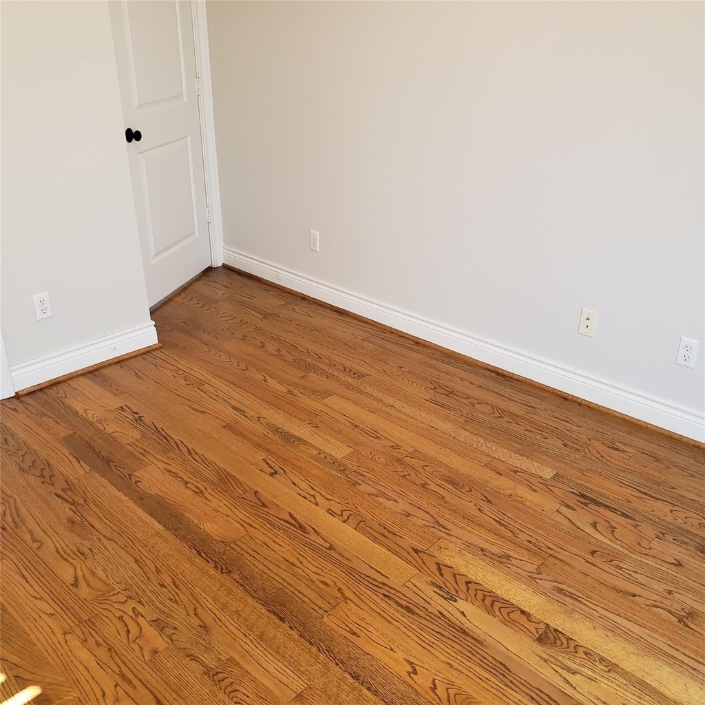 916 Lawrence Street - Photo 18