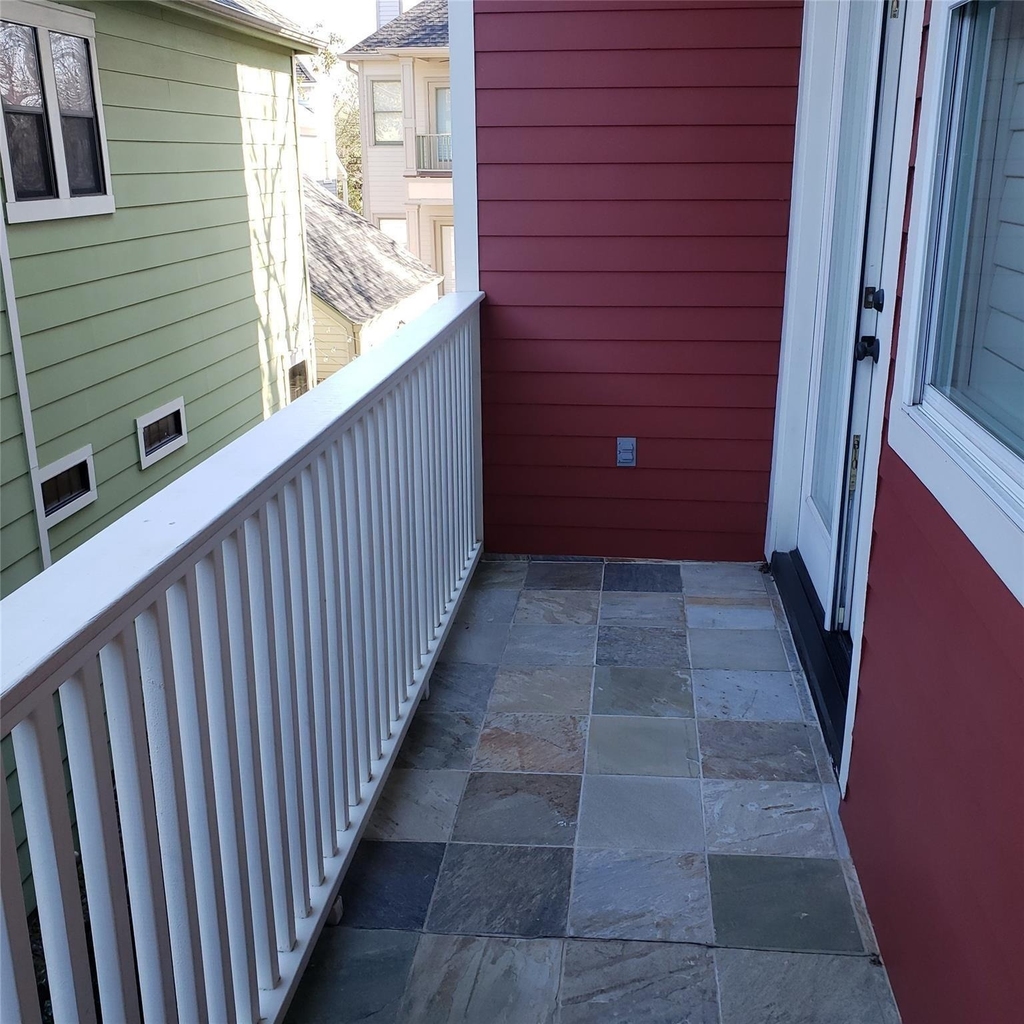 916 Lawrence Street - Photo 34