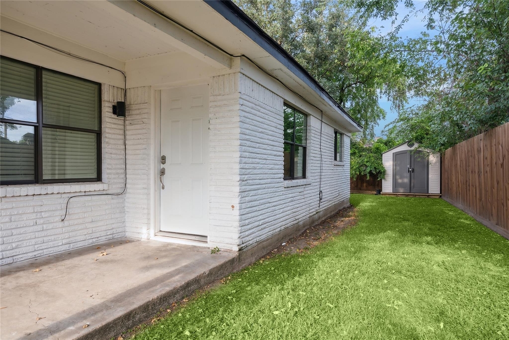 4210 Delhi Street - Photo 7
