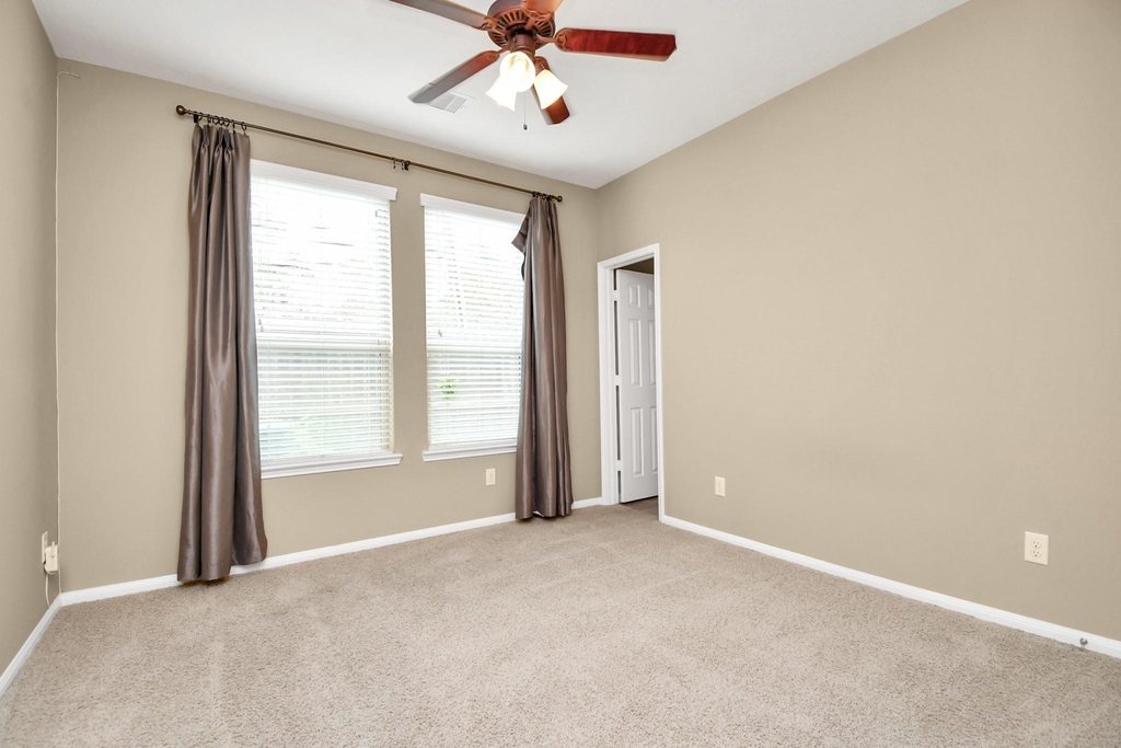 3323 Home Point Drive - Photo 2
