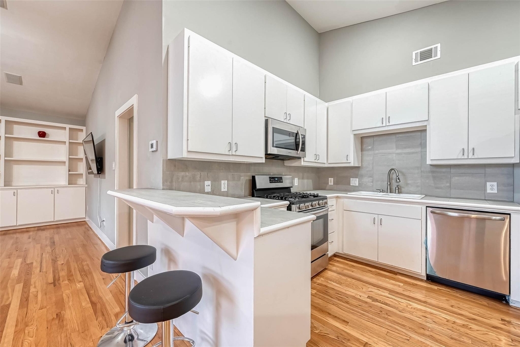 9701 Marlive Lane - Photo 8