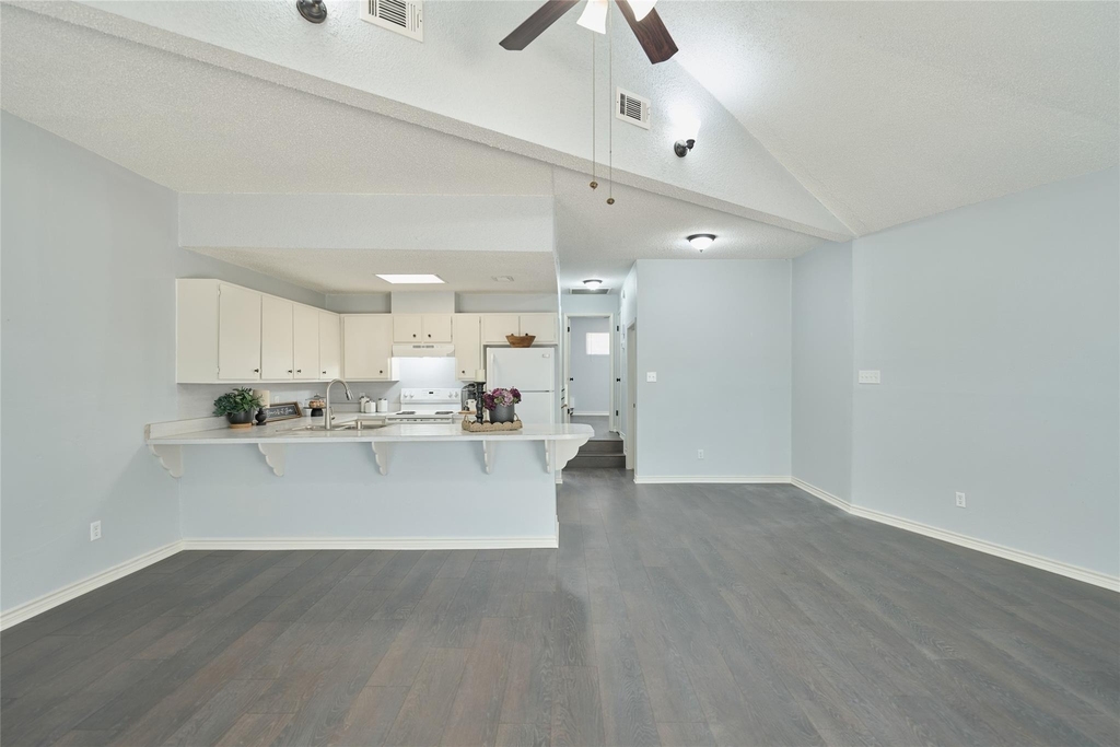 21 Harbour Lane - Photo 8