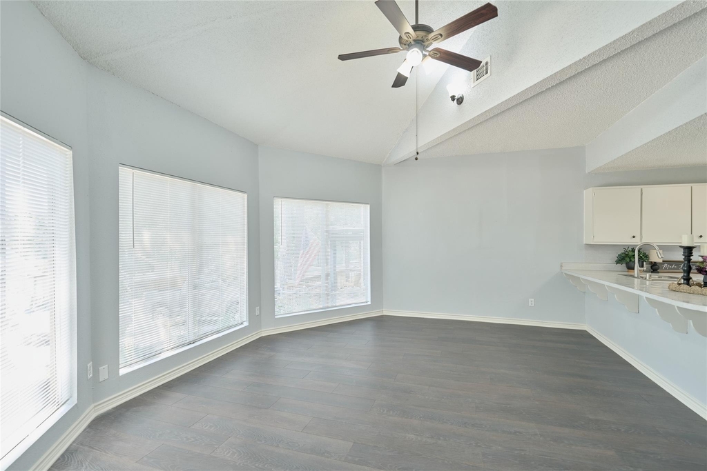21 Harbour Lane - Photo 10