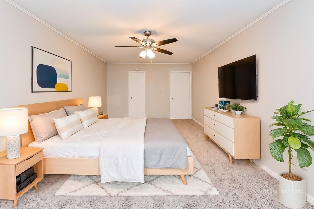 16911 Memorial Oaks Lane - Photo 10