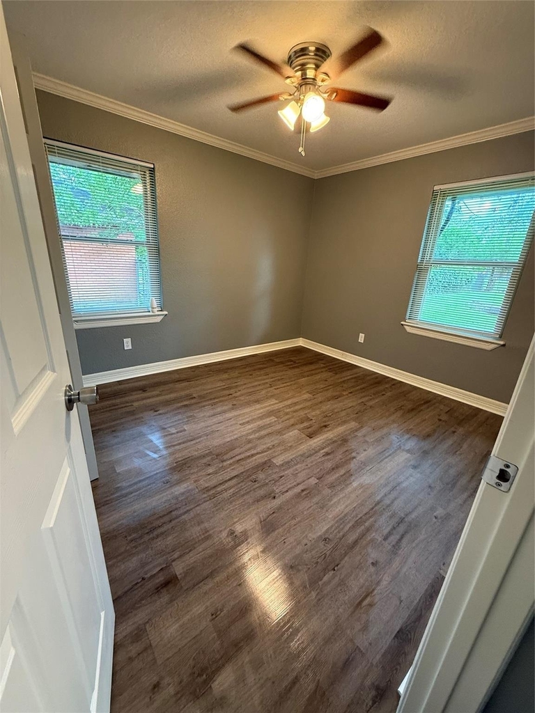 104 Mimosa Street - Photo 6