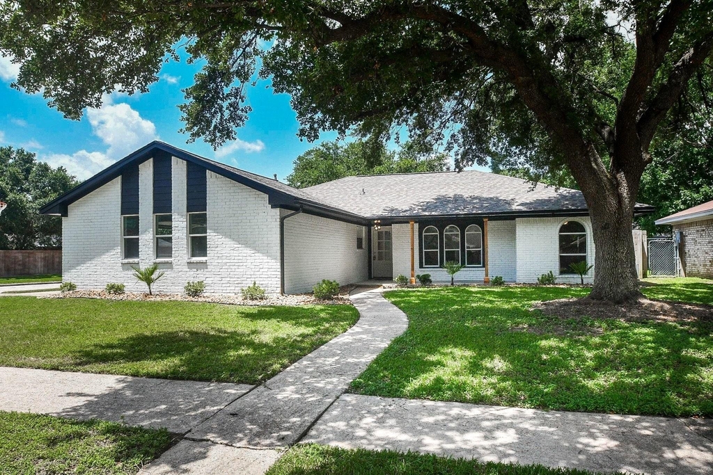 29003 Raestone Street - Photo 1