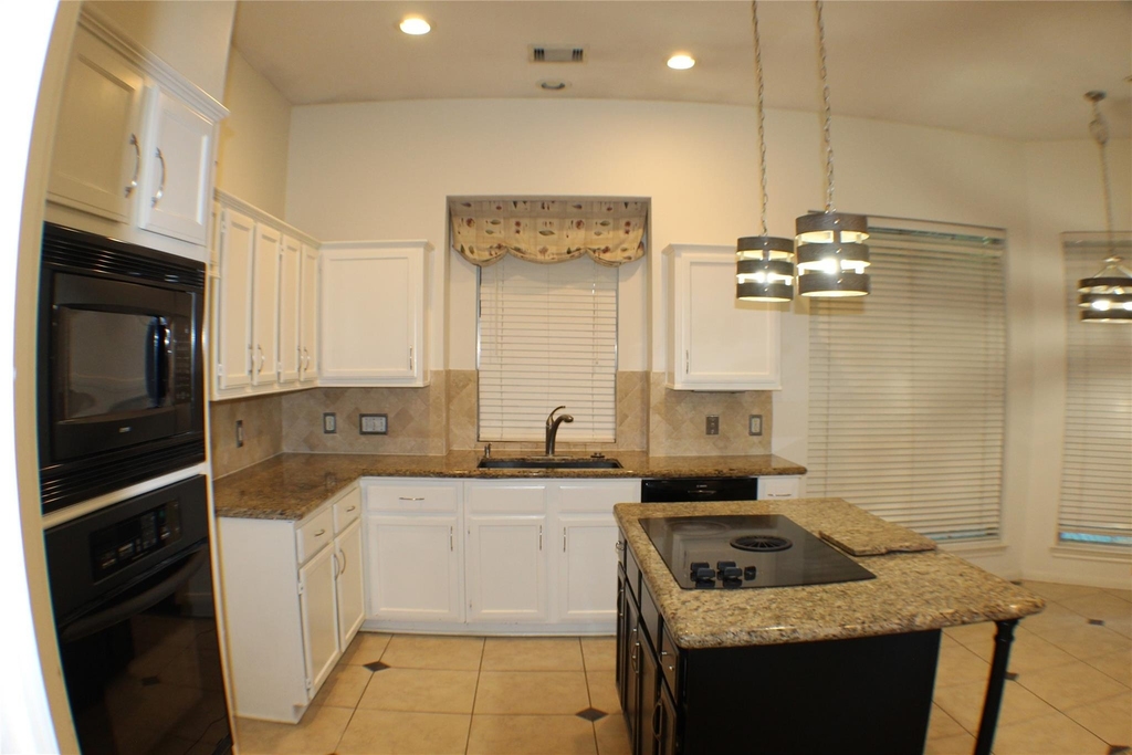 642 Avery Drive - Photo 15