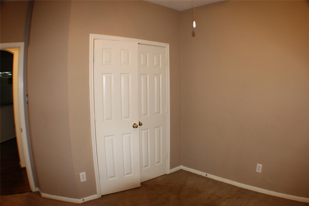 642 Avery Drive - Photo 7