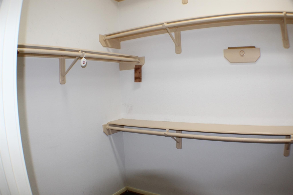 642 Avery Drive - Photo 25