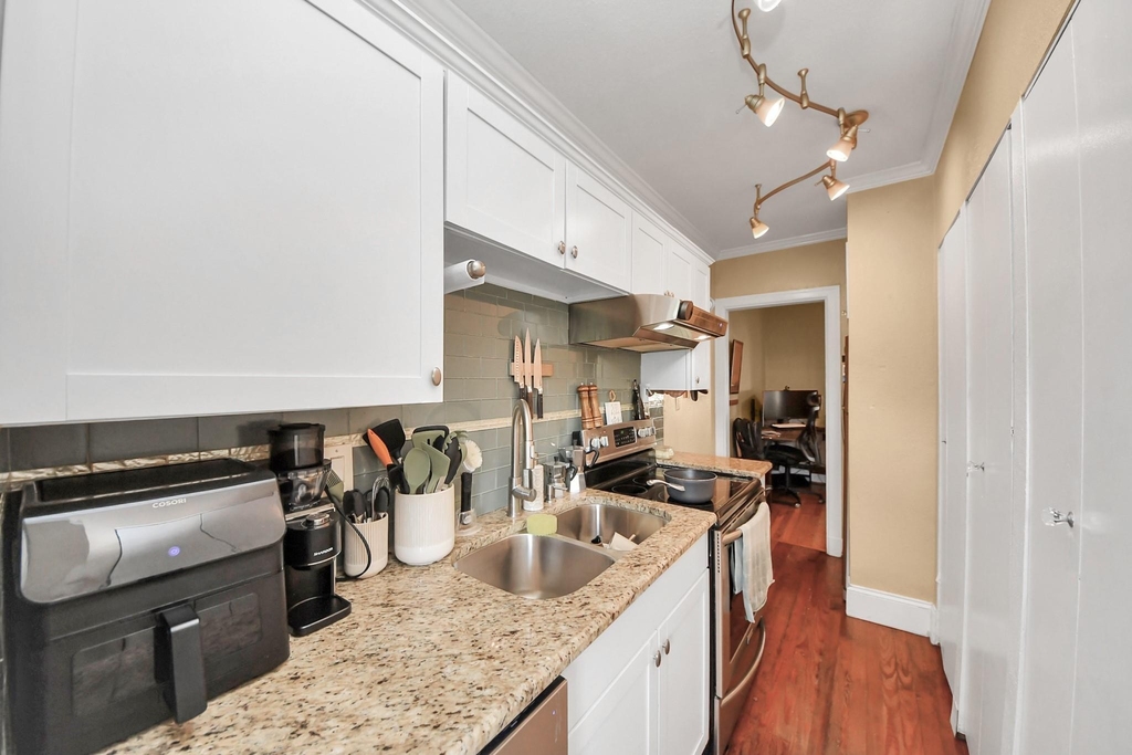 505 W Polk Street - Photo 13