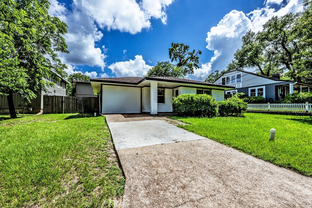 1409 20th Street - Photo 4