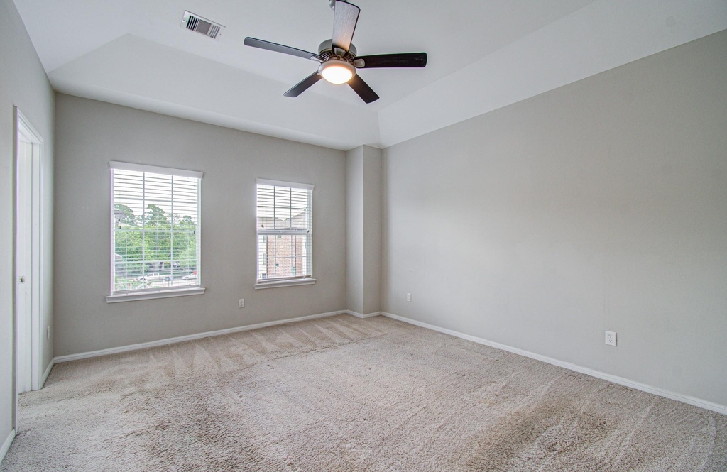 1743 Dominica Drive - Photo 36