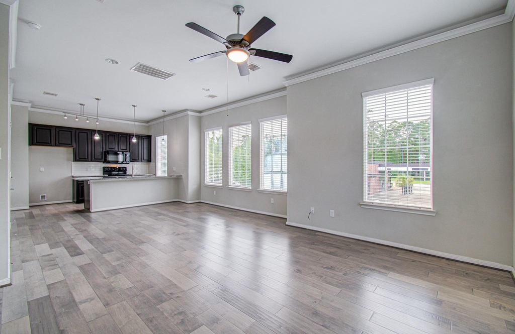 1743 Dominica Drive - Photo 9