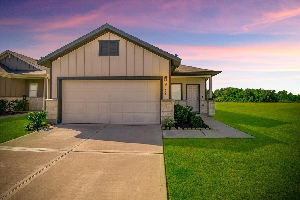 23719 Cranberry Grader Lane - Photo 0