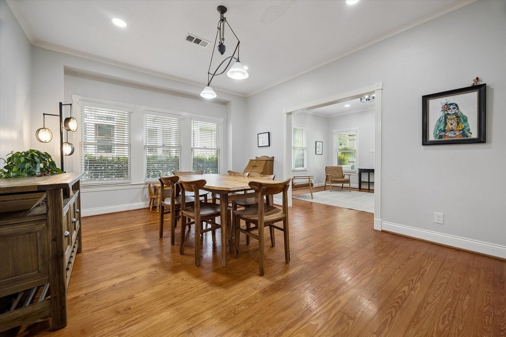 412 W 22nd Street - Photo 7