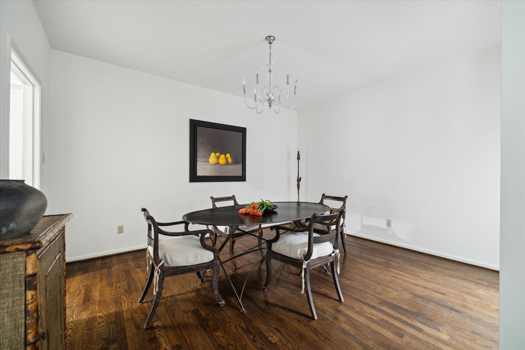 2417 Blue Bonnet Boulevard - Photo 8