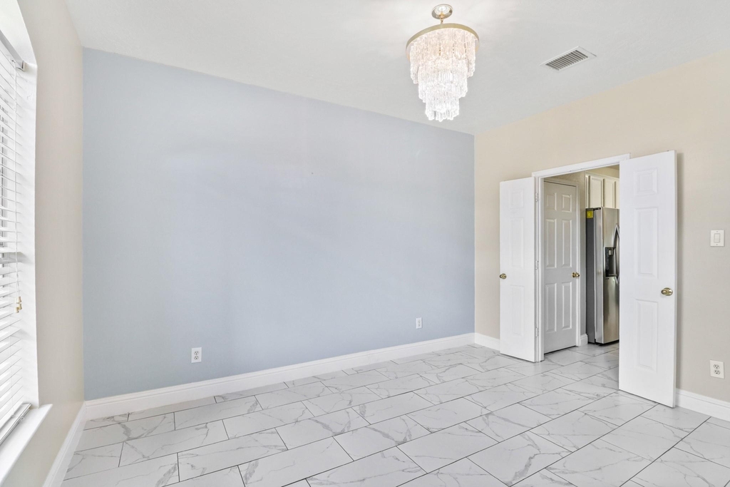 6310 Eldridge View Drive - Photo 5