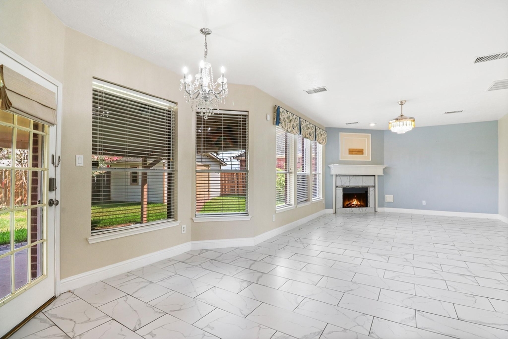 6310 Eldridge View Drive - Photo 10