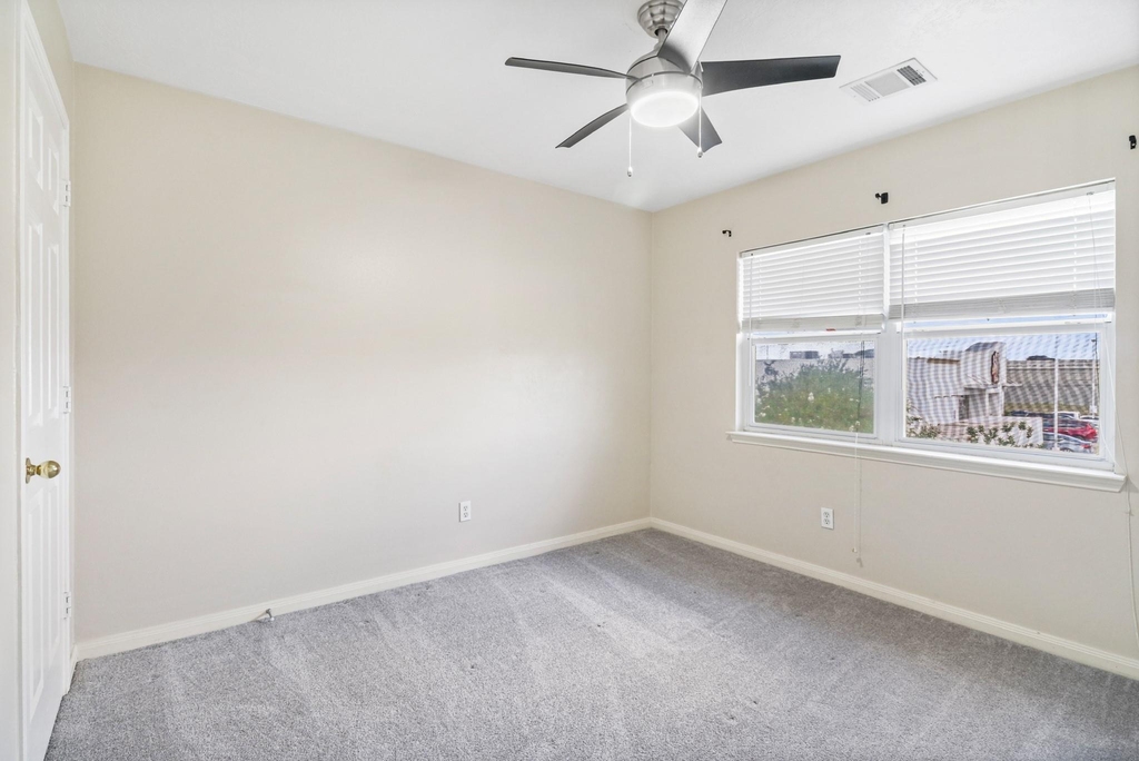 6310 Eldridge View Drive - Photo 20