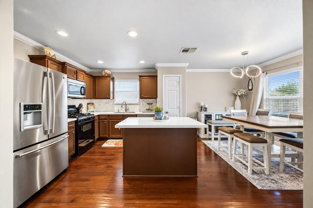 9903 Garnet Springs Drive - Photo 14