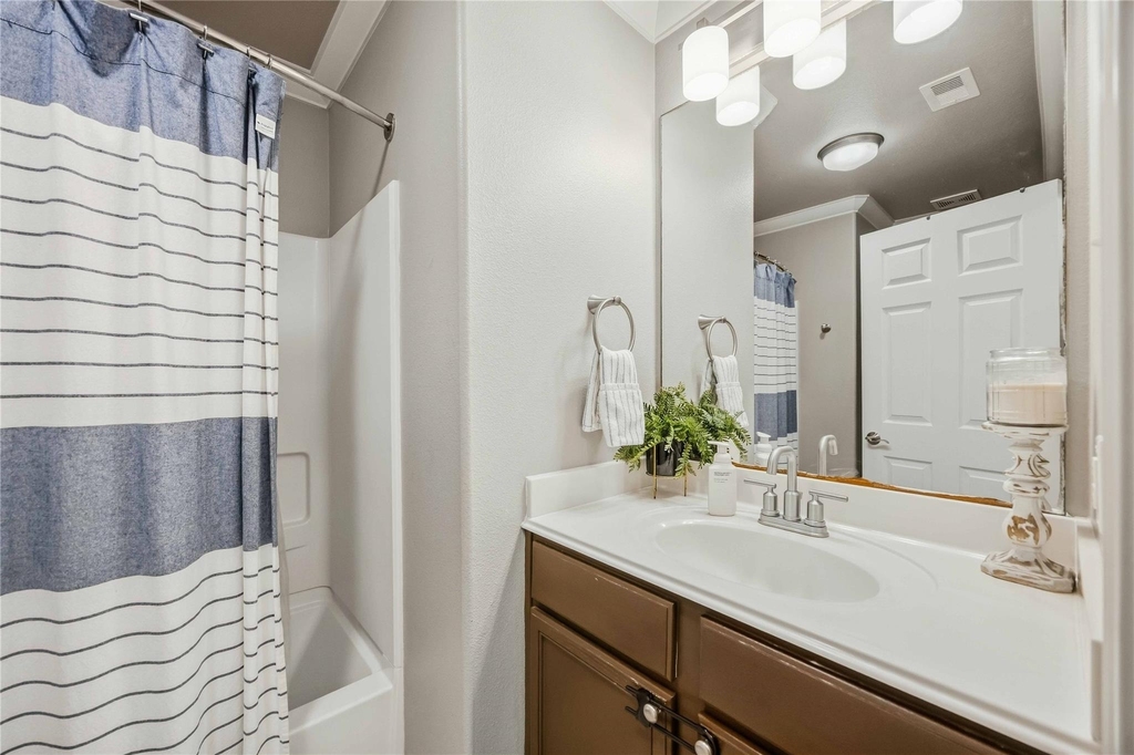 9903 Garnet Springs Drive - Photo 7