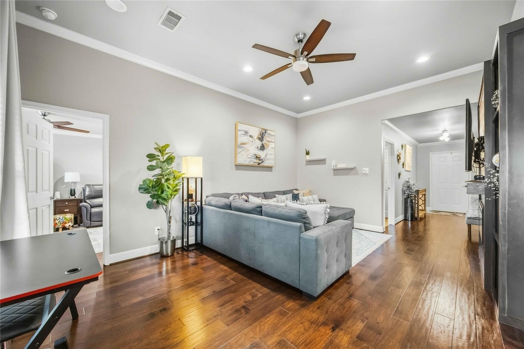 9903 Garnet Springs Drive - Photo 10