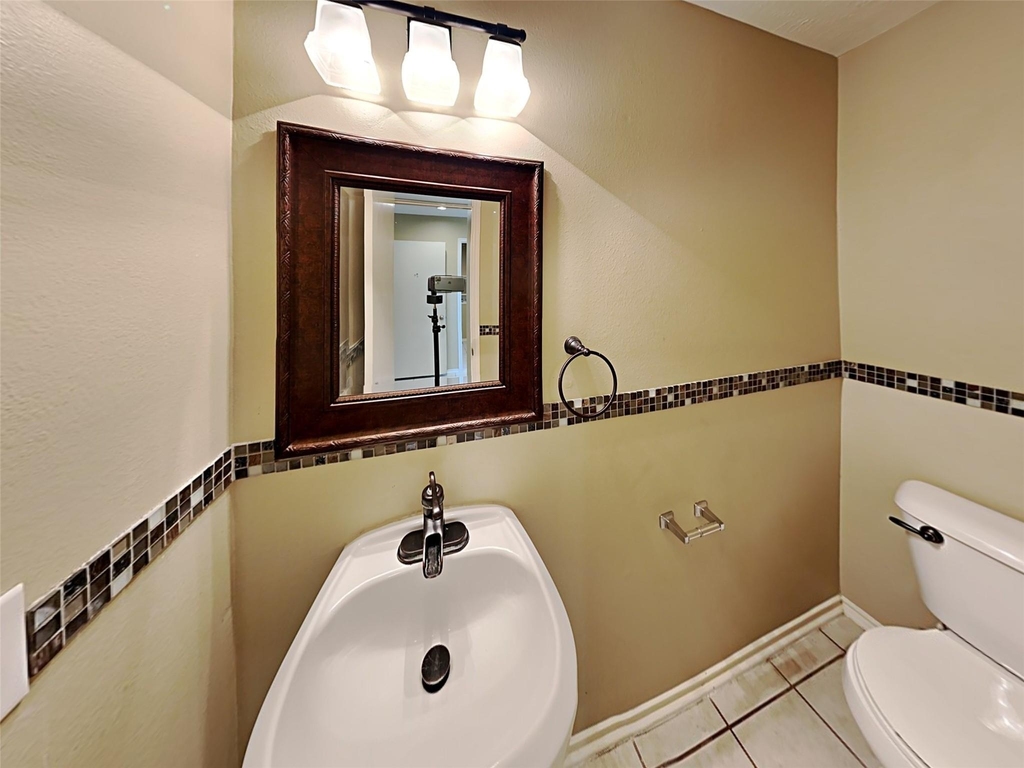 5446 Aloe Avenue - Photo 8