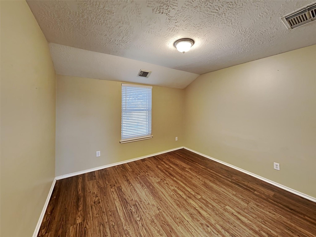 5446 Aloe Avenue - Photo 13