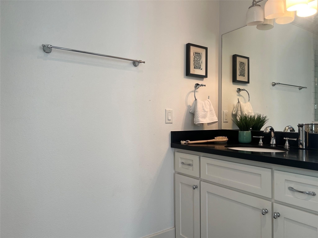 216 W 24th St - Photo 9