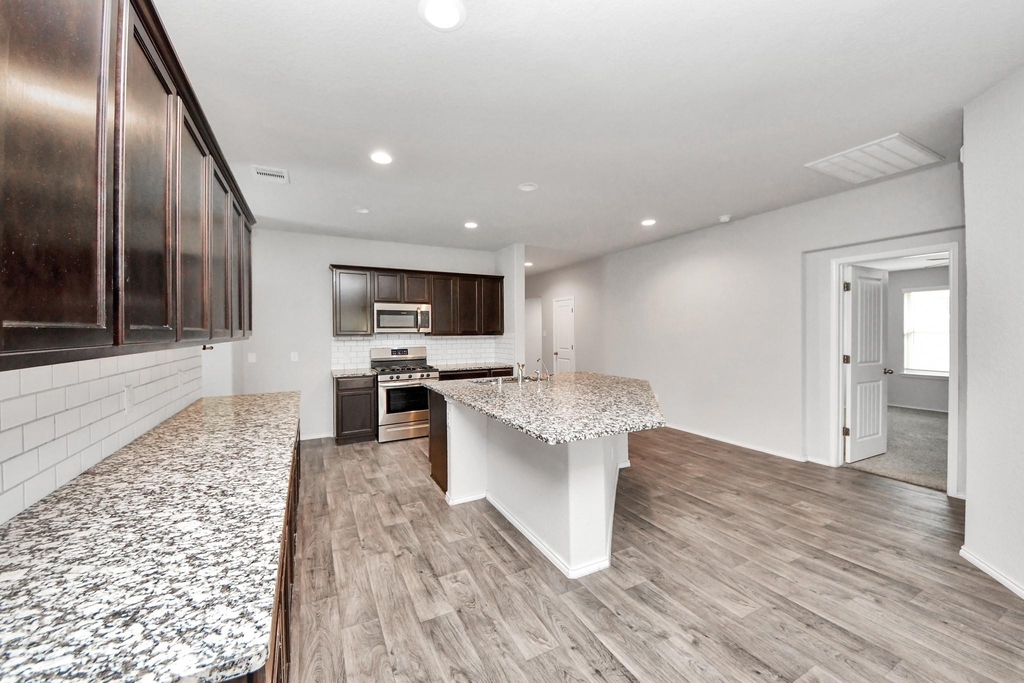 8302 Rose Petals Lane - Photo 4
