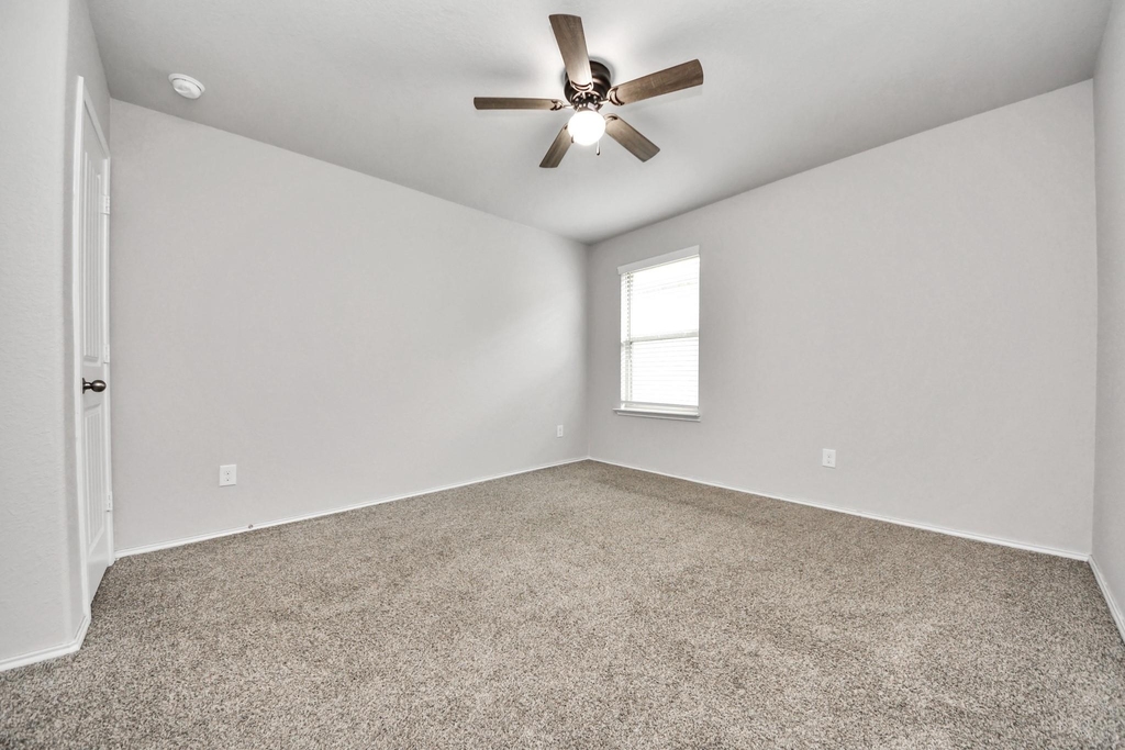 8302 Rose Petals Lane - Photo 20