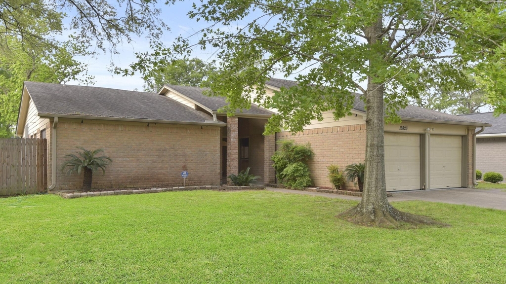 15823 Fox Springs Drive - Photo 0