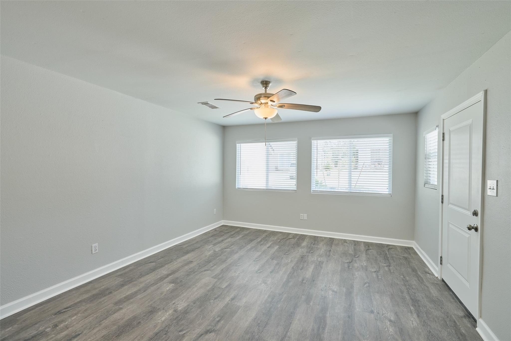 16 Harbour Row Drive - Photo 13
