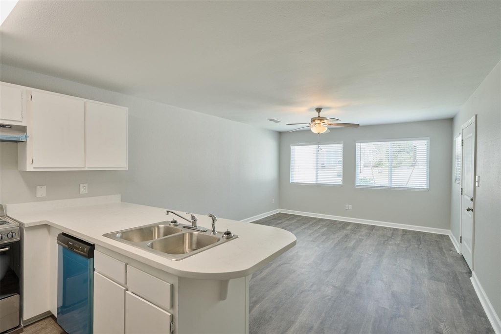 16 Harbour Row Drive - Photo 12