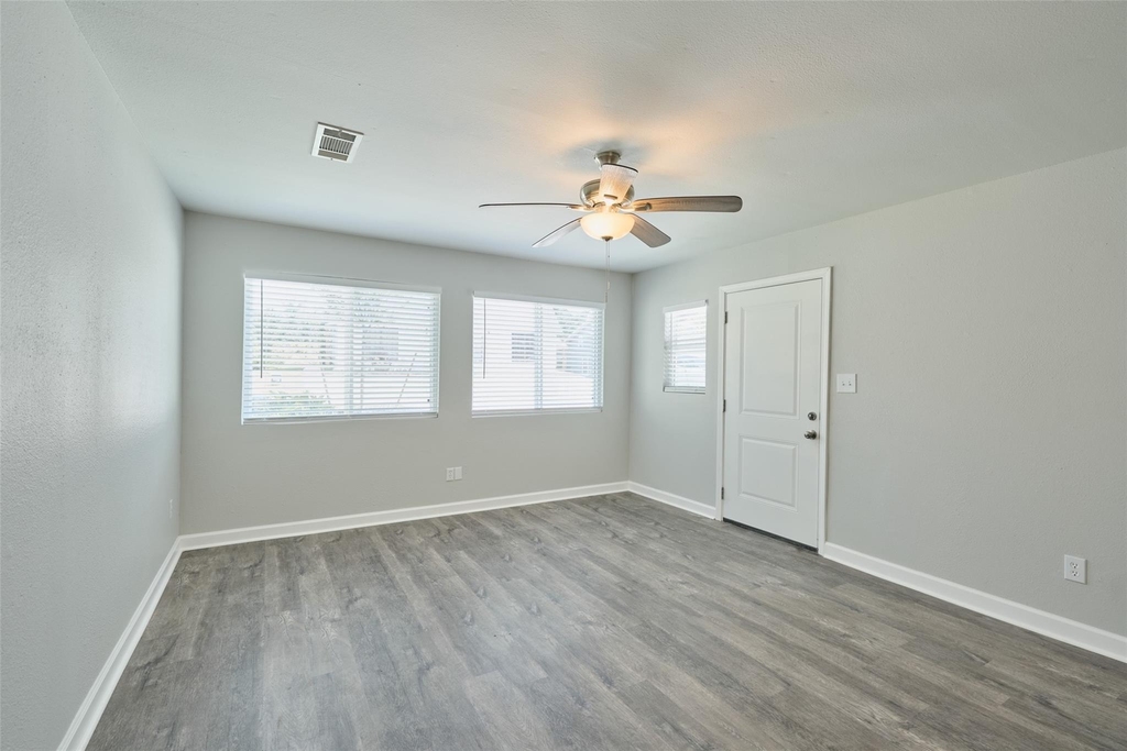 16 Harbour Row Drive - Photo 14